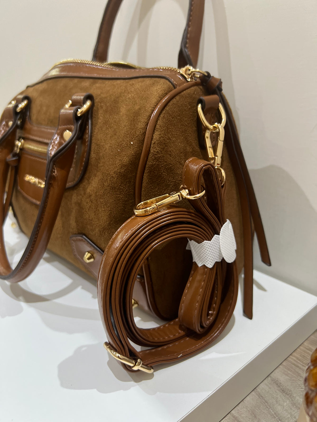 Borsa Coconuda in Scamosciato color Terra Tracolla Ecopelle
